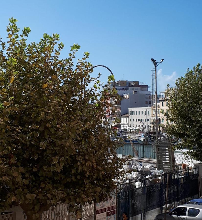 Ferienwohnung La Finestrella Dell'Arte Un Orizzonte Da Guardare Anzio Exterior foto